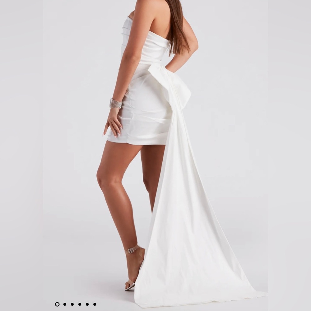 White Tube Too Dress with Detachable Bow